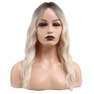 Dalgalı Perçemli Fiber Sentetik Orta Boy Peruk - Kahverengi / Beyaz Platin Ombreli Dalgalı Perçemli Fiber Sentetik Orta Boy Peruk - Kahverengi / Beyaz Platin Ombreli