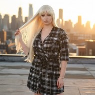 Fiber Sentetik Uzun Düz Kahküllü Peruk - Platin Fiber Sentetik Uzun Düz Kahküllü Peruk - Platin